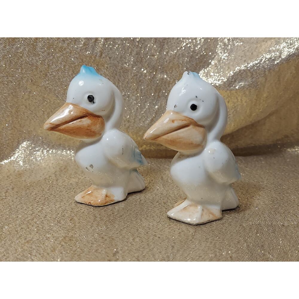 Vintage Ceramic Pelican Salt & Pepper Shakers Kitschy Kitchen MCM Beach Bird
